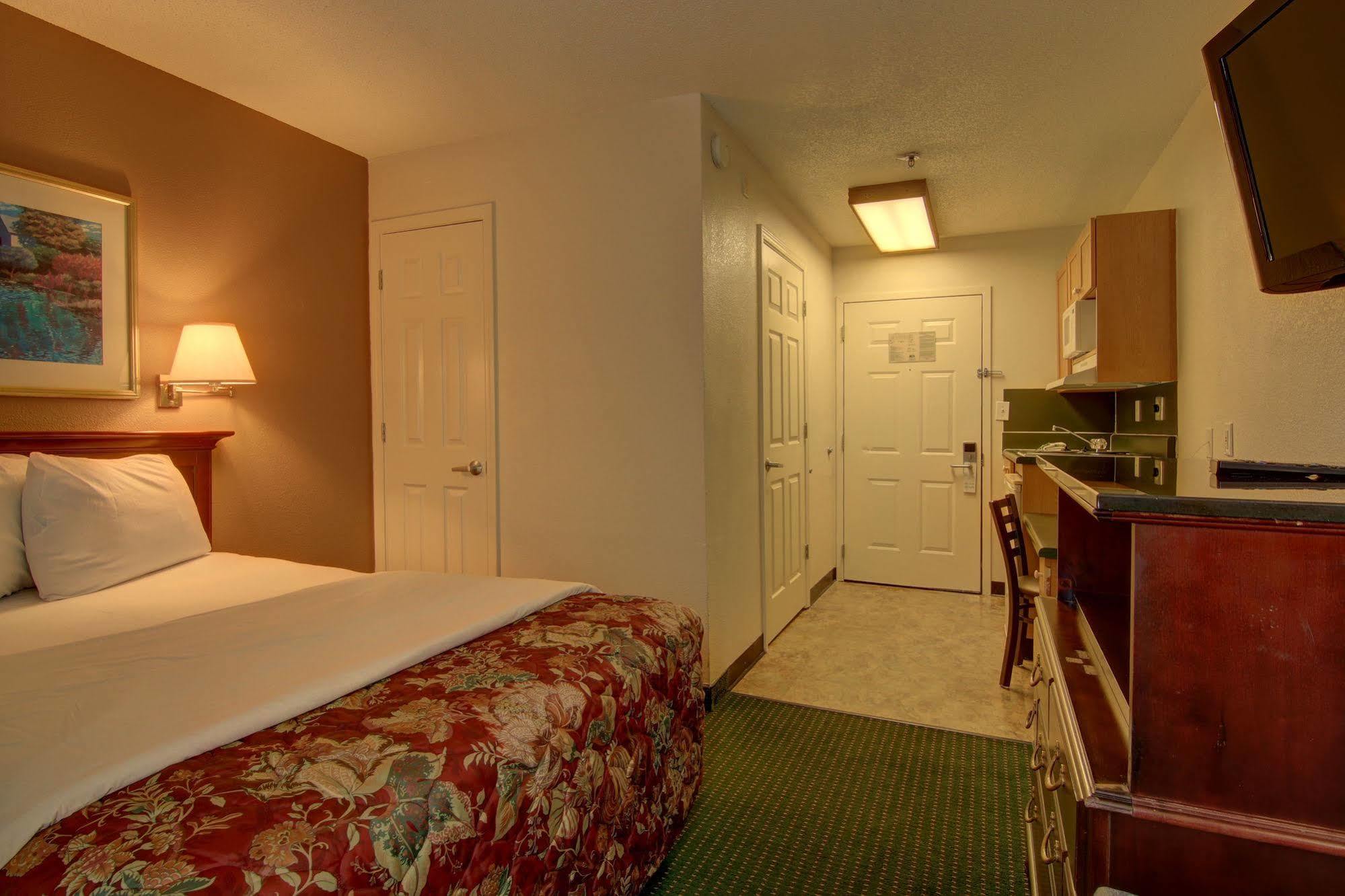 Intown Suites Extended Stay Atlanta Ga - Snellville Exteriör bild