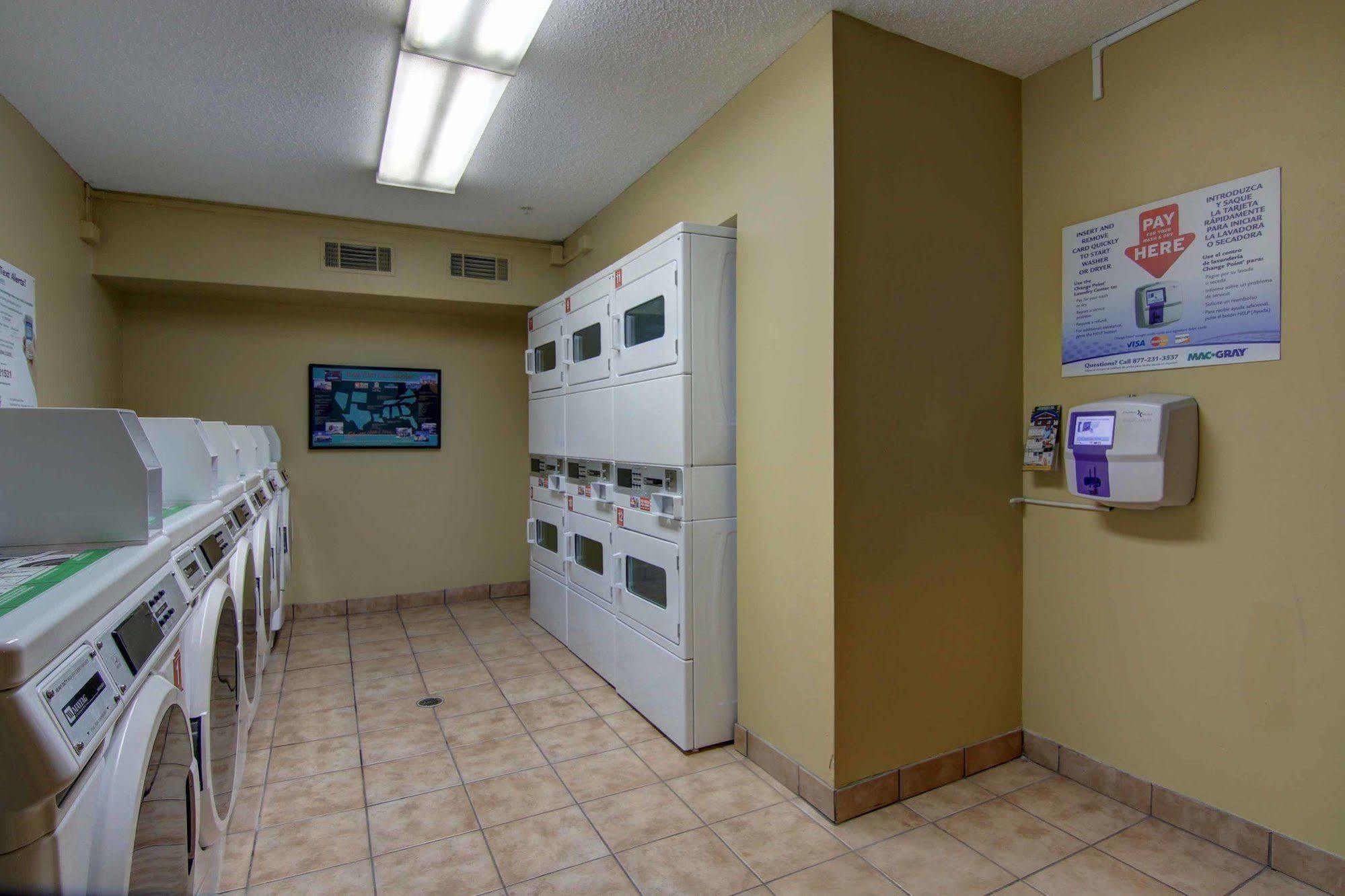 Intown Suites Extended Stay Atlanta Ga - Snellville Exteriör bild